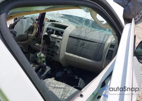 2010 Ford Escape Xlt from USA, damaged, VIN 1FMCU9DG2AKC63511